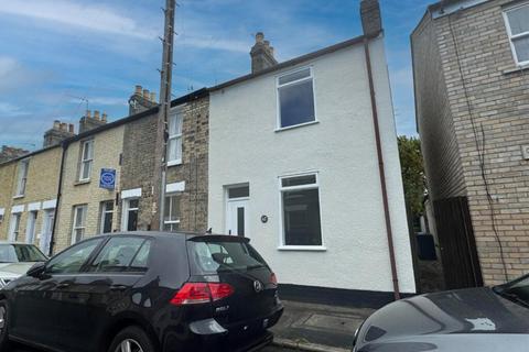 2 bedroom end of terrace house to rent, York Street, Cambridge