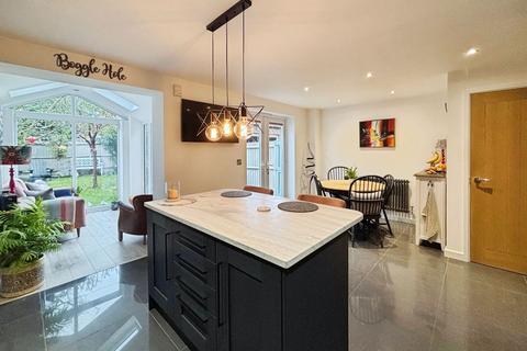 4 bedroom detached house for sale, Troon Court, Sleaford NG34