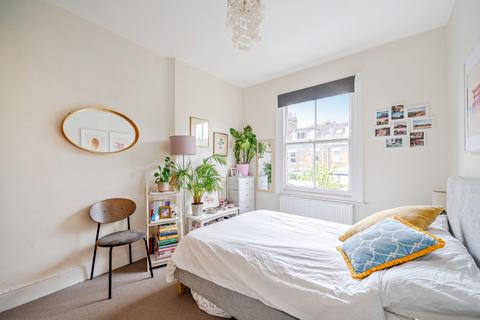 1 bedroom flat for sale, Ennismore Avenue, Chiswick, London, W4