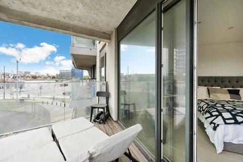 2 bedroom apartment for sale, Gateway Tower, Western Gateway, E16
