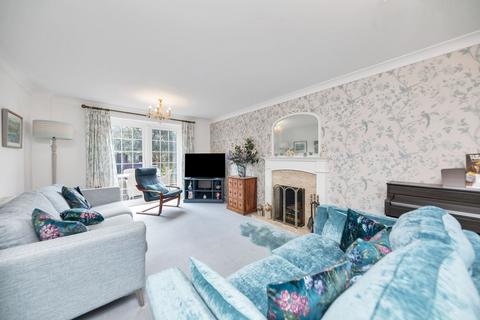 4 bedroom detached house for sale, Fieldfare Way, Royston SG8