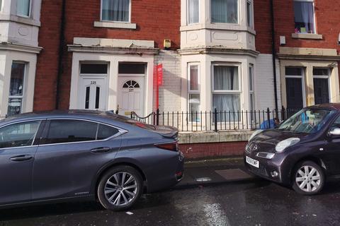 2 bedroom ground floor flat for sale, Hampstead Road, Newcastle upon Tyne NE4