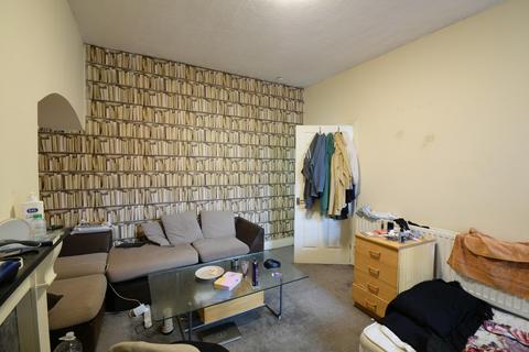 2 bedroom ground floor flat for sale, Hampstead Road, Newcastle upon Tyne NE4