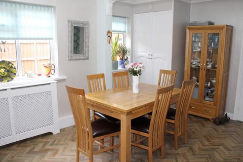 3 bedroom bungalow for sale, Ings Lane, Hibaldstow, DN20