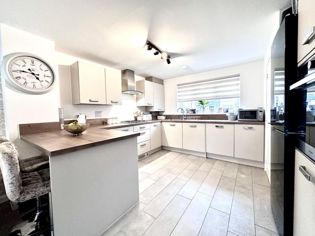 Kitchen 1