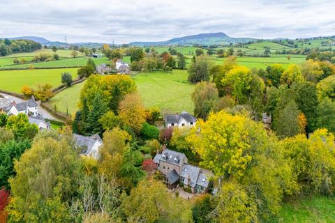 undefined, Llantilio Crossenny, Abergavenny, NP7