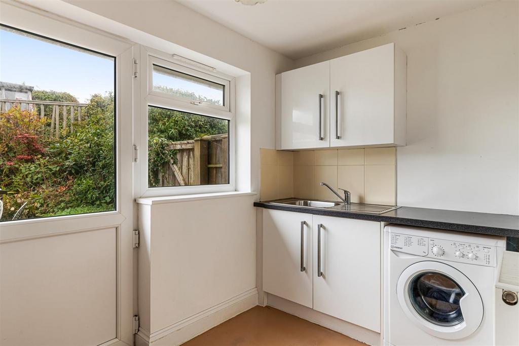 A31 - 12, Charleton Way, Kingsbridge - 251010.jpg