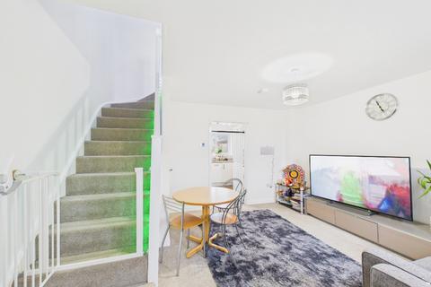 2 bedroom semi-detached house to rent, Bradshaw Drive, Cammo, Edinburgh, EH12