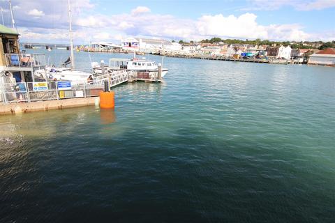 3 bedroom apartment for sale, 46b Medina Road, Cowes PO31