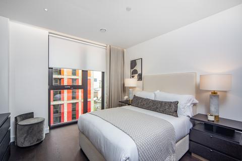 3 bedroom apartment to rent, Charles Clowes Walk, London SW11