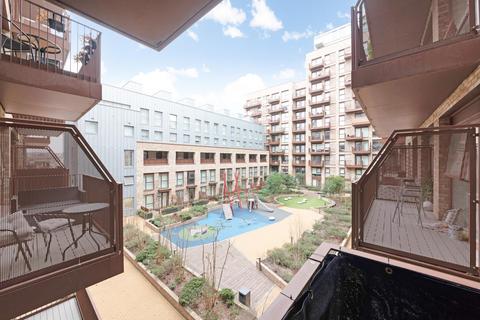 undefined, Wray Avenue, London, E16