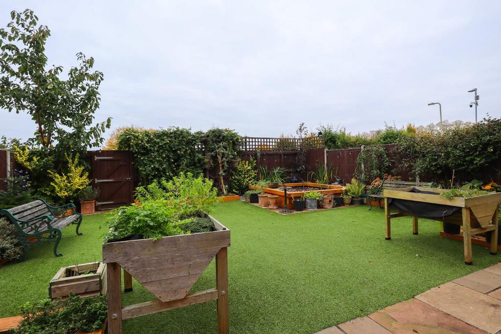 Garden (2).jpg