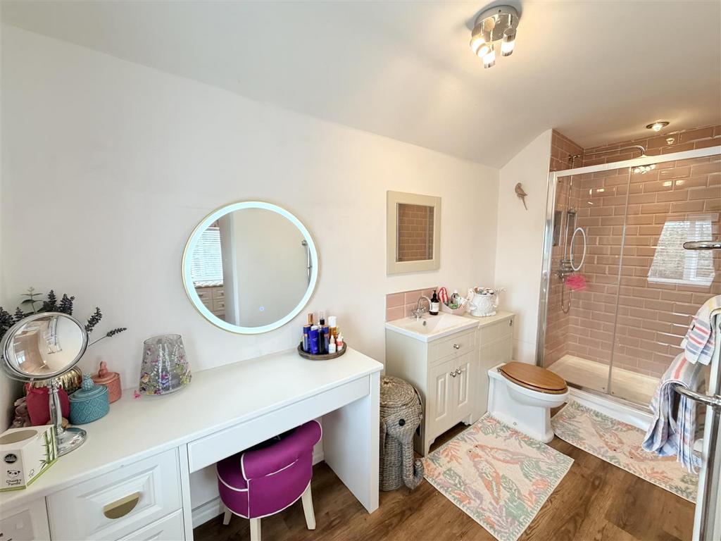 Dressing Room/Ensuite