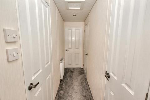 2 bedroom park home for sale, Kingdom Park View, Ravenstruther