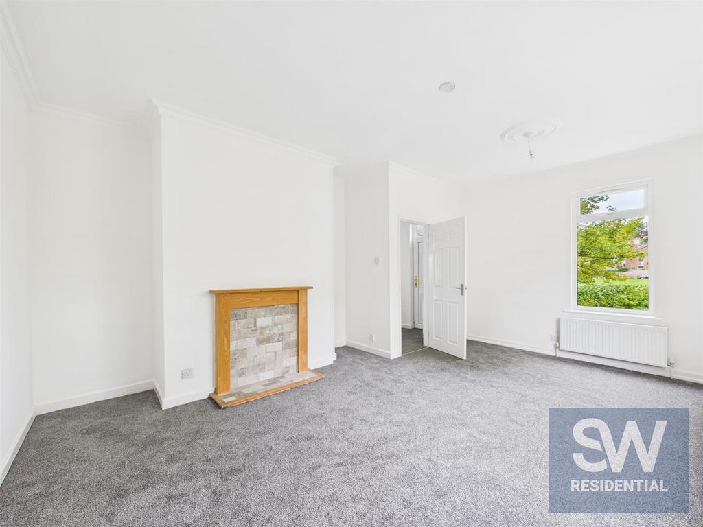 CAM01395 G0-PR0248-STILL005.jpg