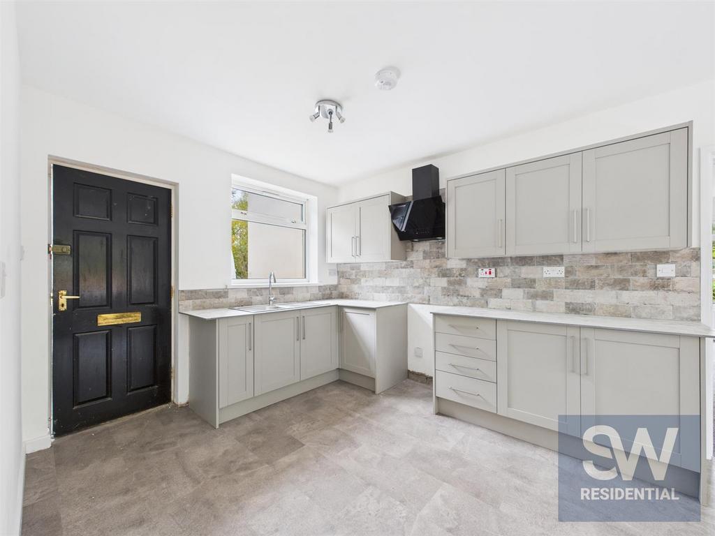 CAM01395 G0-PR0248-STILL008.jpg