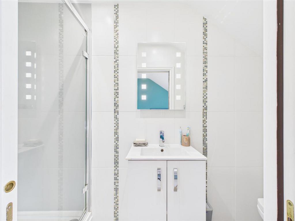 En suite 2