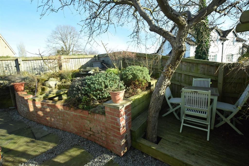Side patio area
