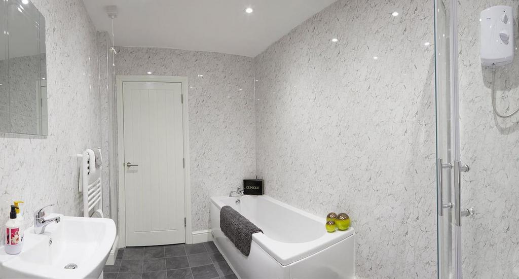 Bathroom.jpeg