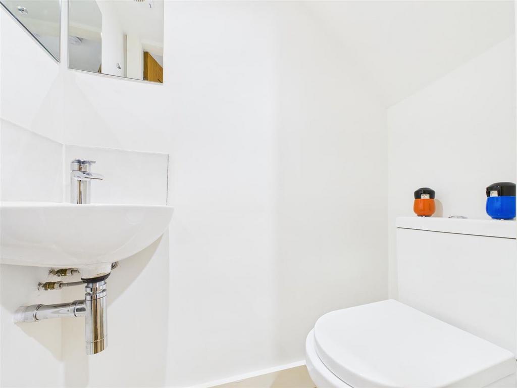 Guest cloakroom