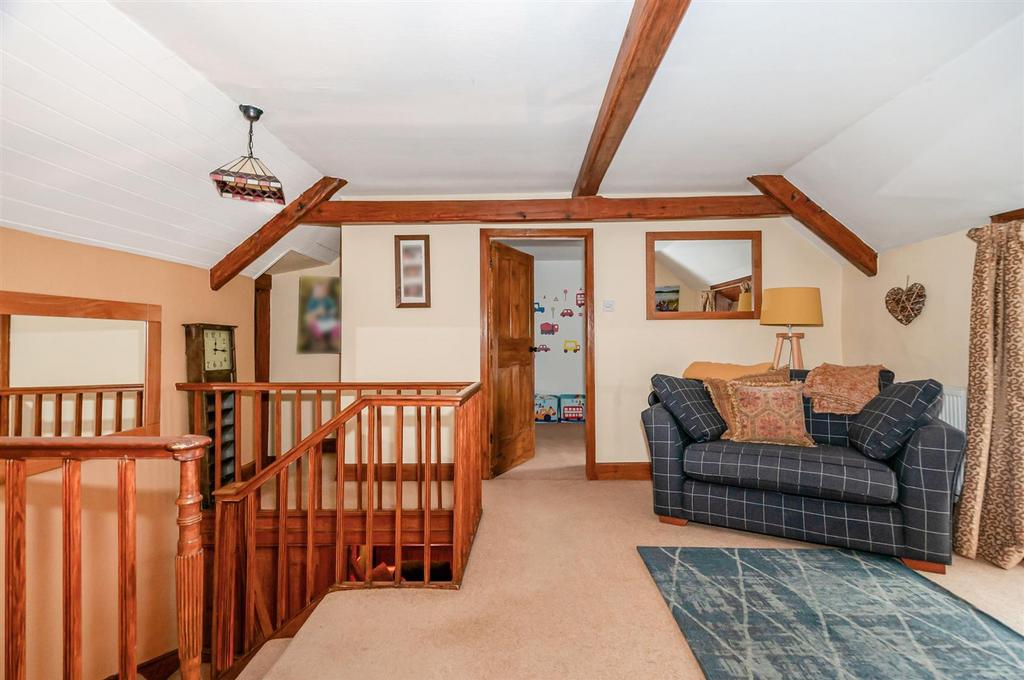 Galleried landing