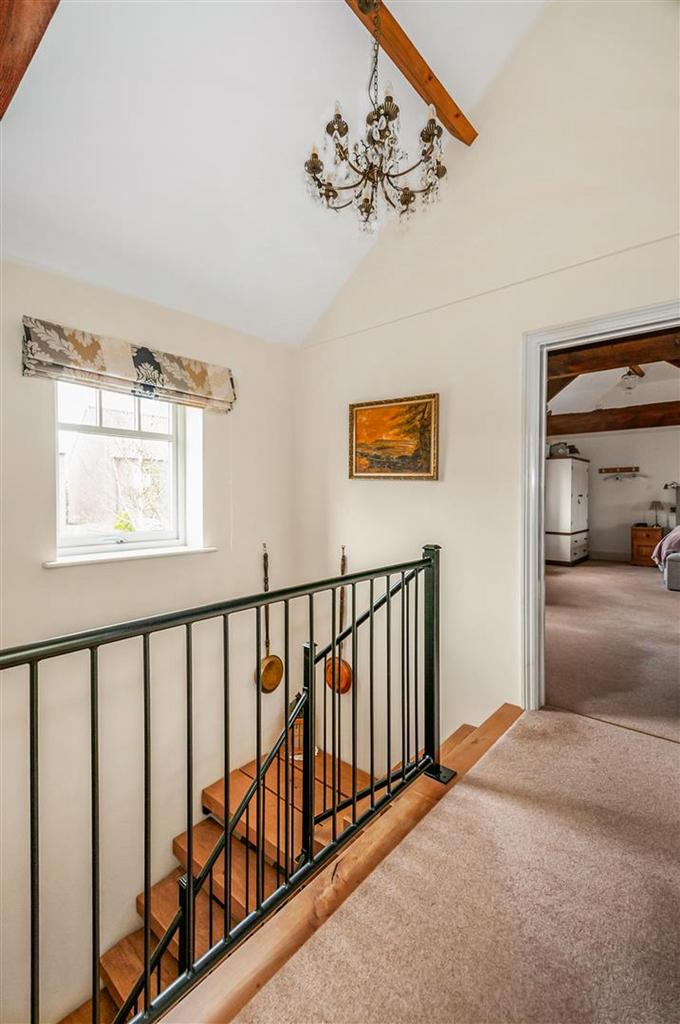 Galleried landing