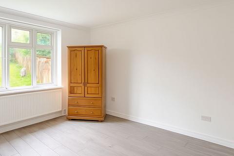 undefined, Chairborough Road, High Wycombe