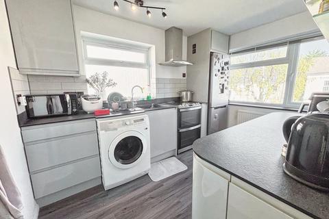 2 bedroom maisonette to rent, Redhill, RH1