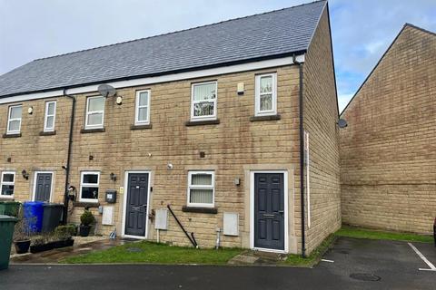 3 bedroom terraced house to rent, Kandel Court, Whitworth, OL12 8RF