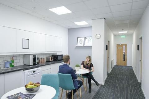 Office to rent, 4 Coop Pl Bradford BD5 8JX
