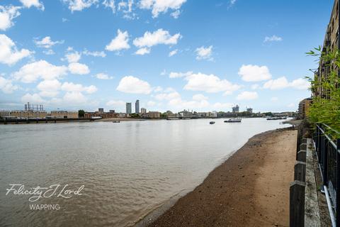1 bedroom flat for sale, New Crane Place, LONDON E1W