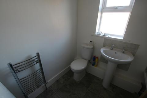 4 bedroom house share to rent, Princes Road, Ellesmere Port, Cheshire. CH65