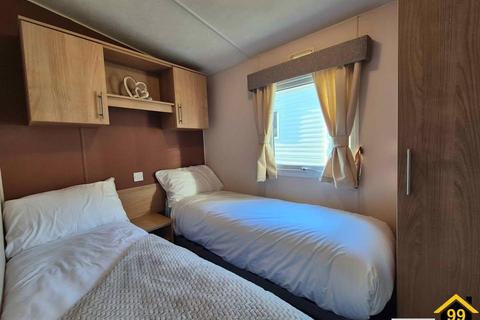 2 bedroom mobile home to rent, Covesea, West Beach, Lossiemouth, Moray, IV31