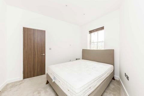 2 bedroom flat to rent, Malvern Road, London NW6