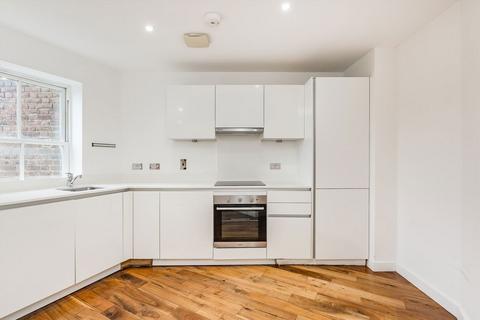 2 bedroom flat to rent, Malvern Road, London NW6