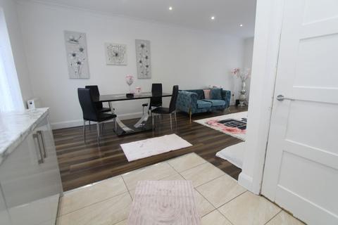 3 bedroom semi-detached house for sale, Halesowen Road, Dudley DY2