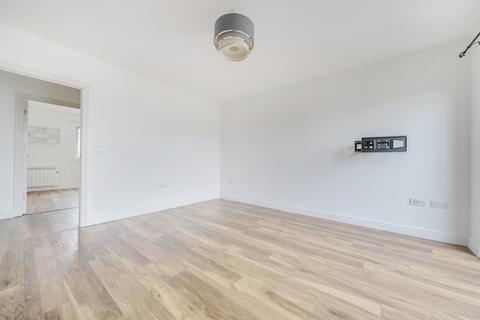 undefined, Kelvin Gate, Bracknell, Berkshire