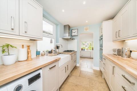 undefined, Haliburton Road, Twickenham TW1