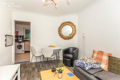 5 bedroom semi-detached house to rent, The Avenue, Brighton
