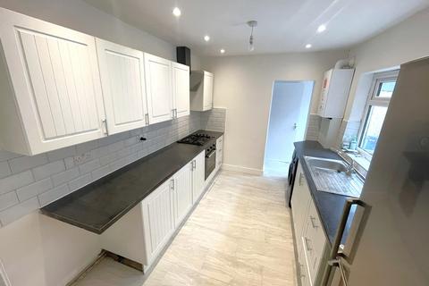 undefined, Goldsmith Avenue, London E12