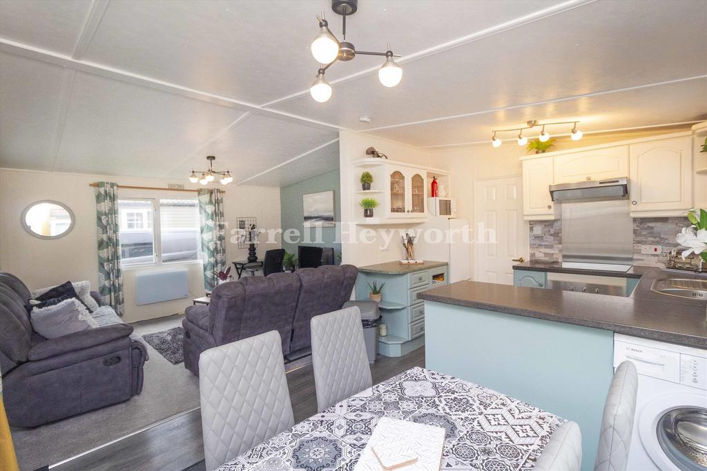 Open Plan Living 5