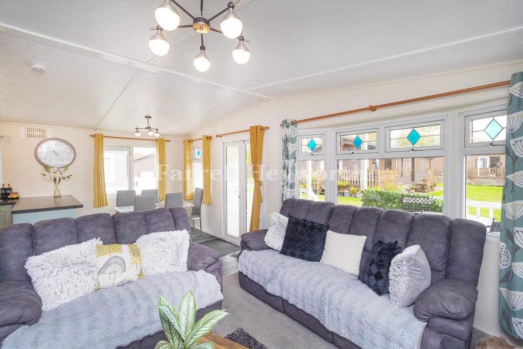 Open Plan Living 3