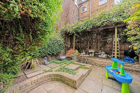 6a Dunollie Road, London, NW5 2XP