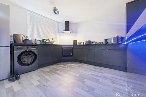 3 bedroom semi-detached house for sale, Ravensworth Road, Durham DL17