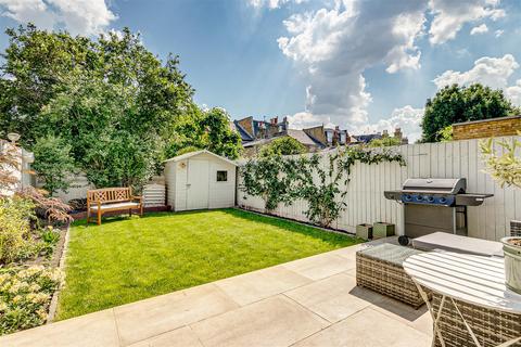 2 bedroom flat for sale, Cromford Road, London