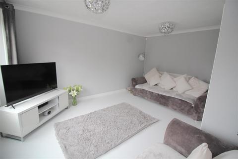 3 bedroom end of terrace house for sale, Larch Walk, Birmingham B25