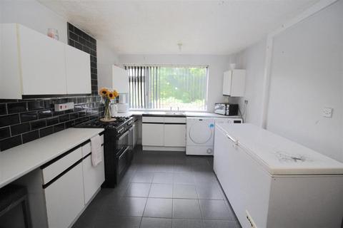 3 bedroom end of terrace house for sale, Larch Walk, Birmingham B25