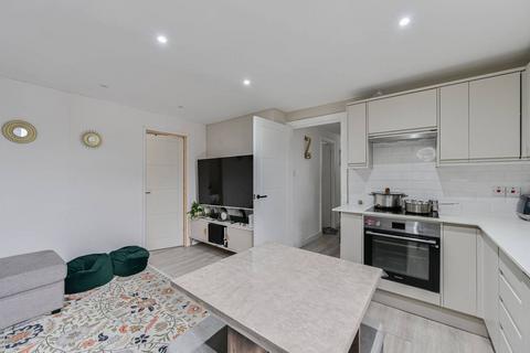undefined, Lewis Road, Mitcham, CR4