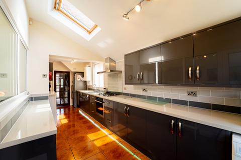 3 bedroom semi-detached house for sale, Sandileigh Avenue, Altrincham WA15