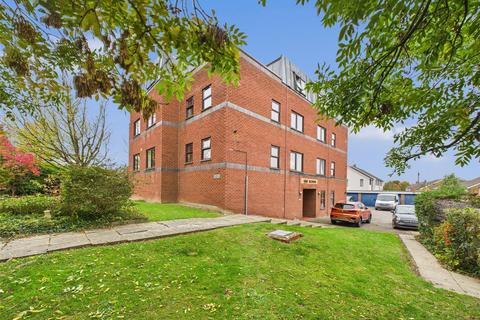 2 bedroom apartment for sale, Hales Road, Cheltenham, Gloucestershire, GL52